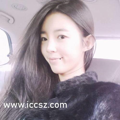 最新吃瓜爆料反差婊,反差婊背后的惊人真相，吃瓜群众直呼过瘾！  第1张